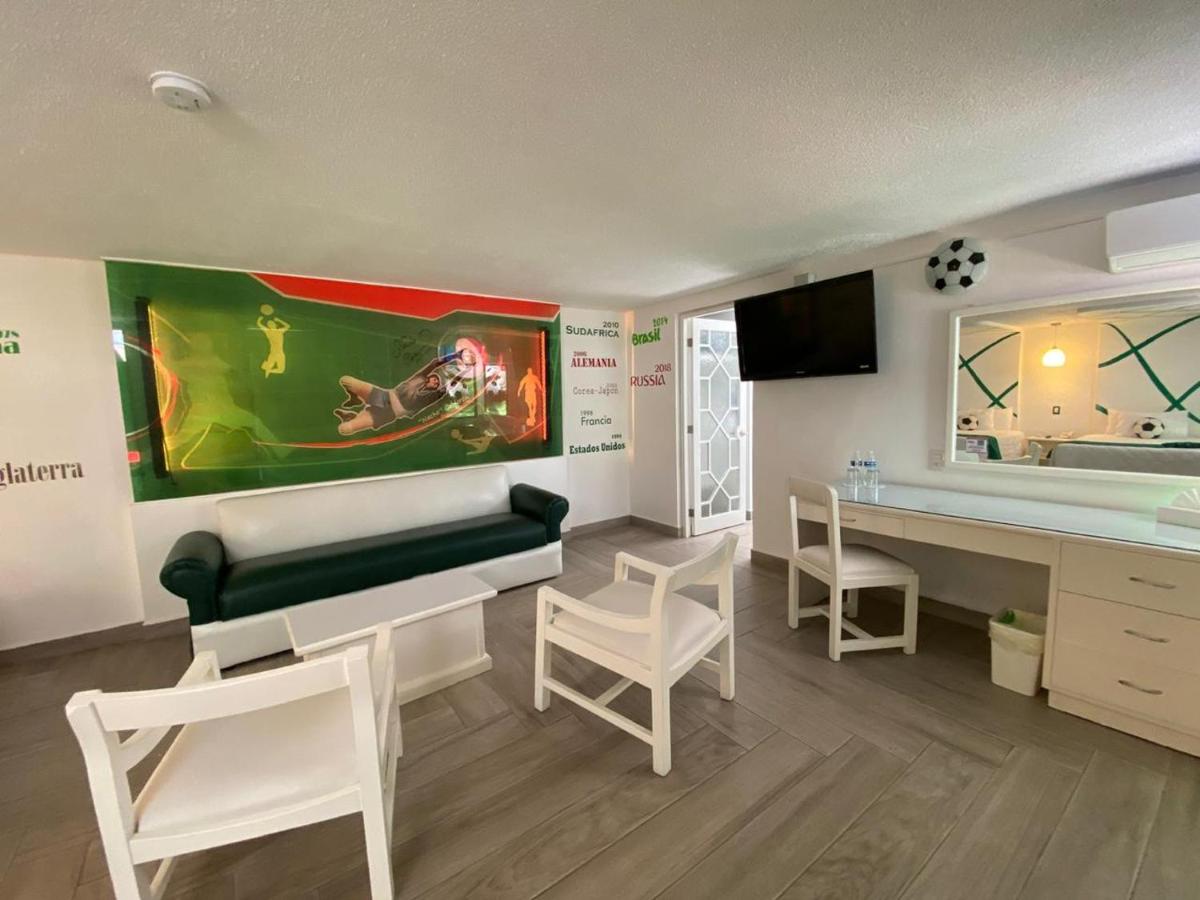 Suitetrails - Hotel Medrano Temáticas and Business Rooms Aguascalientes