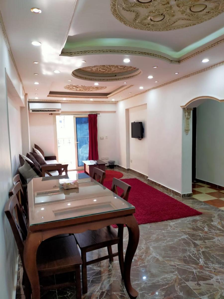 Saraya Eltram-families only - Housity