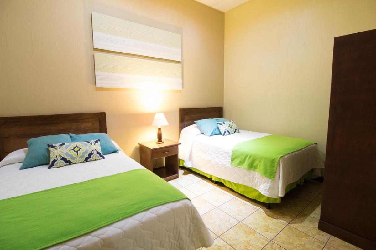 Resort y Parque Acuatico Valle Dorado - Housity