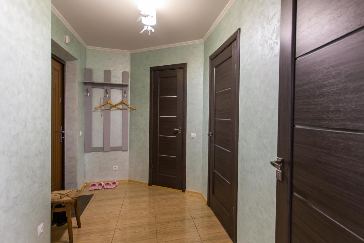 Подобово в Центрі поряд ЖД - Housity