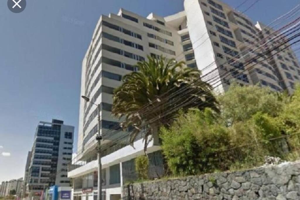DELUX TOWER SUITE - Housity