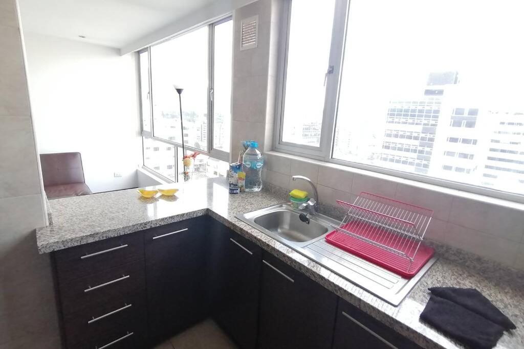 DELUX TOWER SUITE - Housity