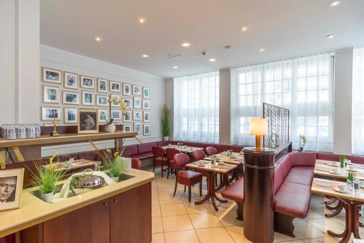 Star-Apart Hansa Hotel - Housity