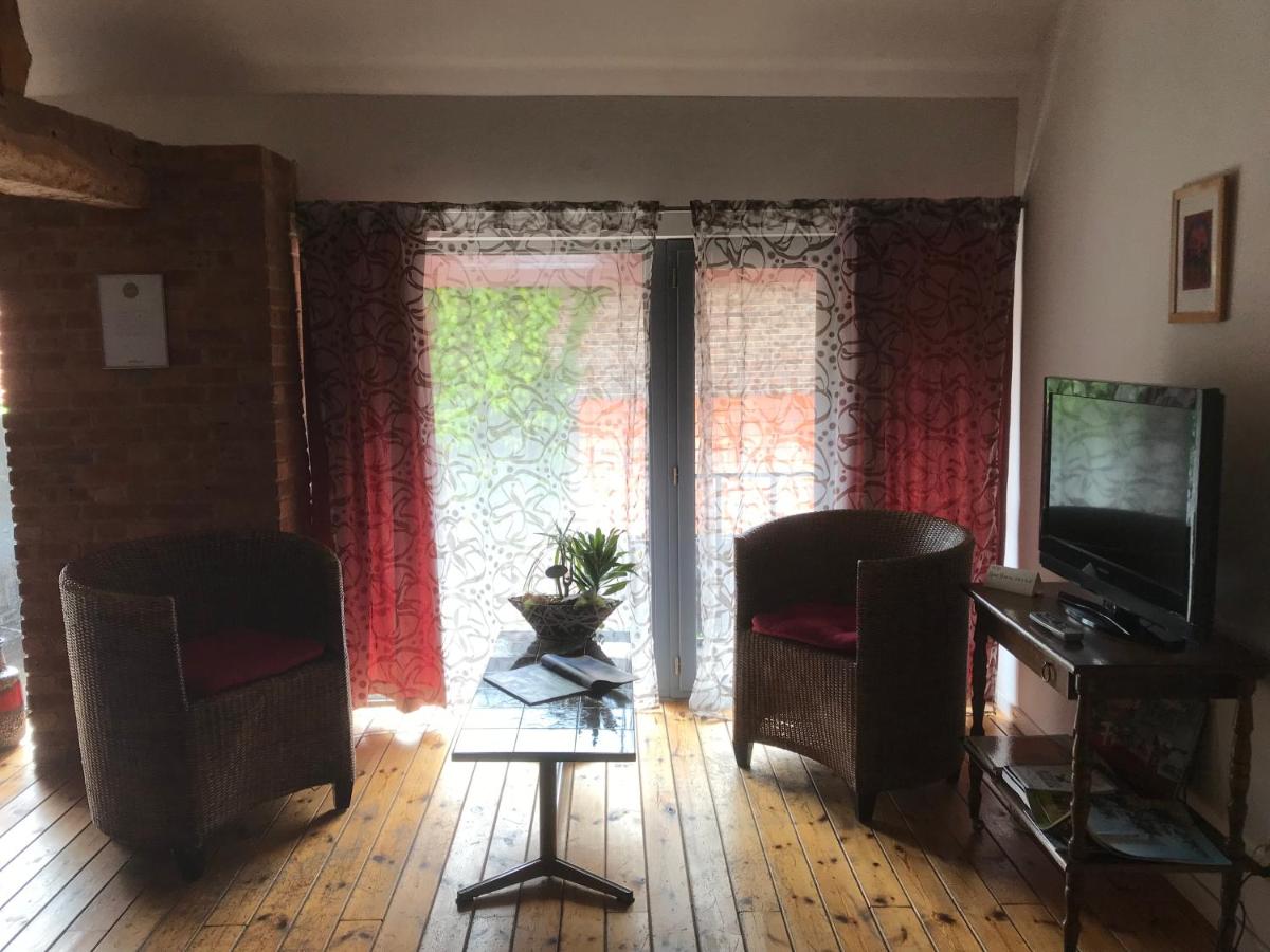 B&B De Henehoeve - Housity