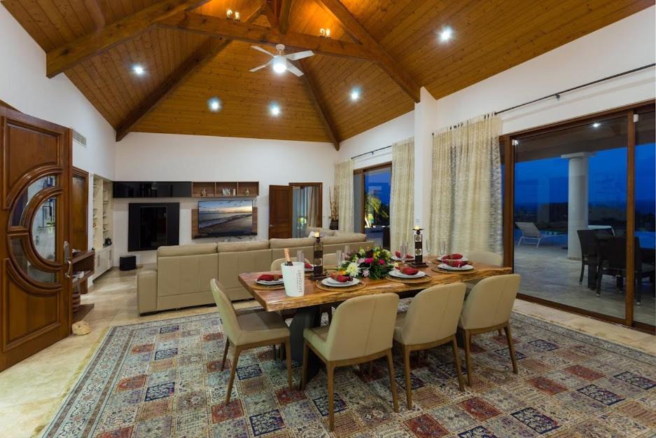 Suitetrails - Villa Dolphin Saint Martin