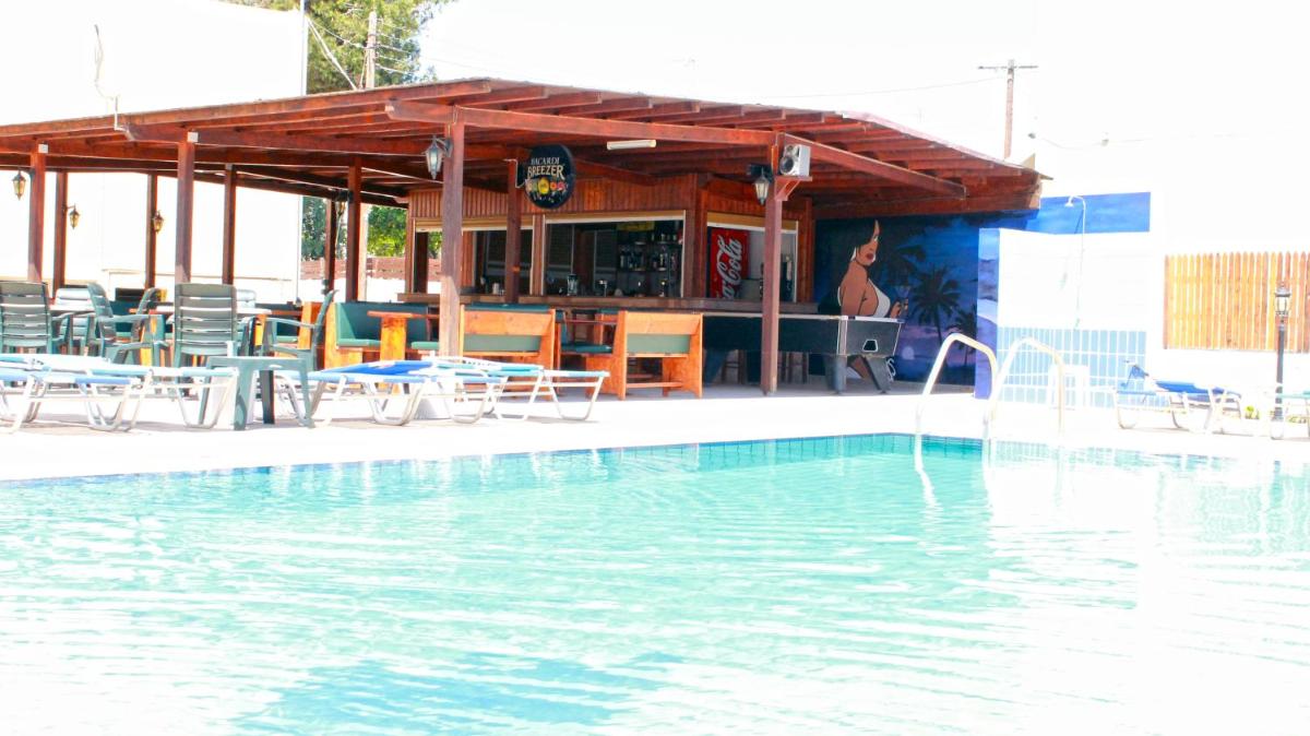Florea Hotel Apartments - Housity
