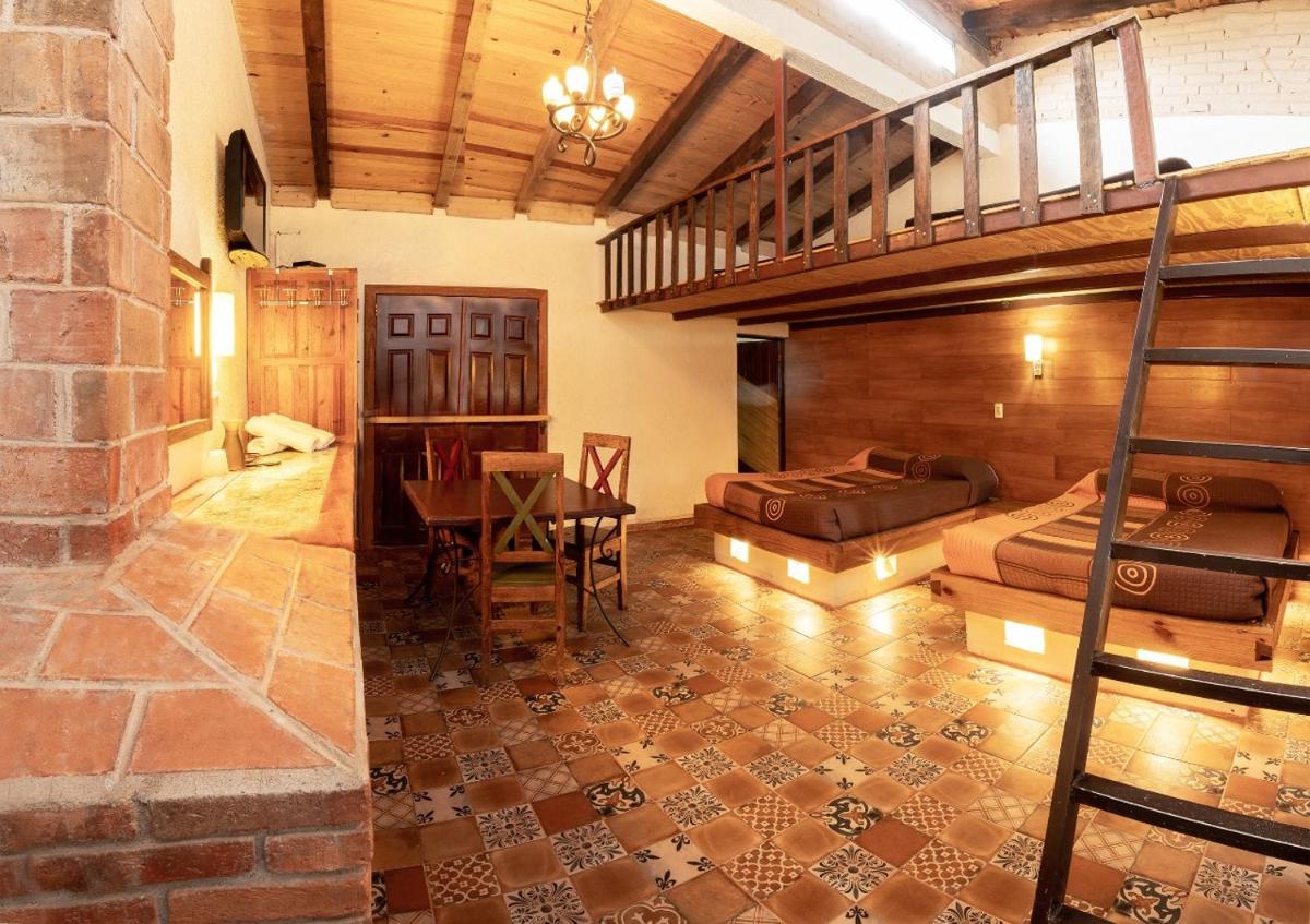 Hotel Pozo Viejo - Housity