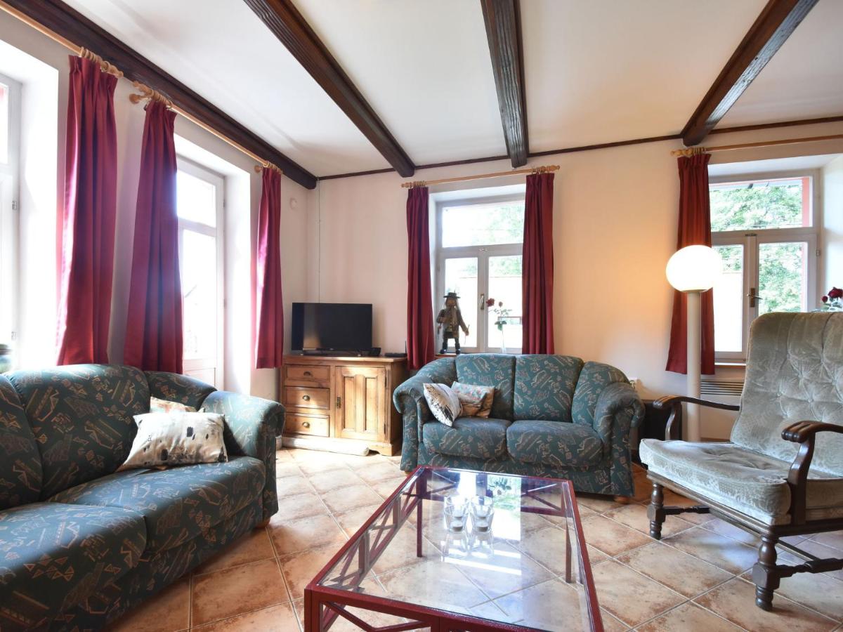 Spacious Holiday Home in Rudník with Garden - Housity
