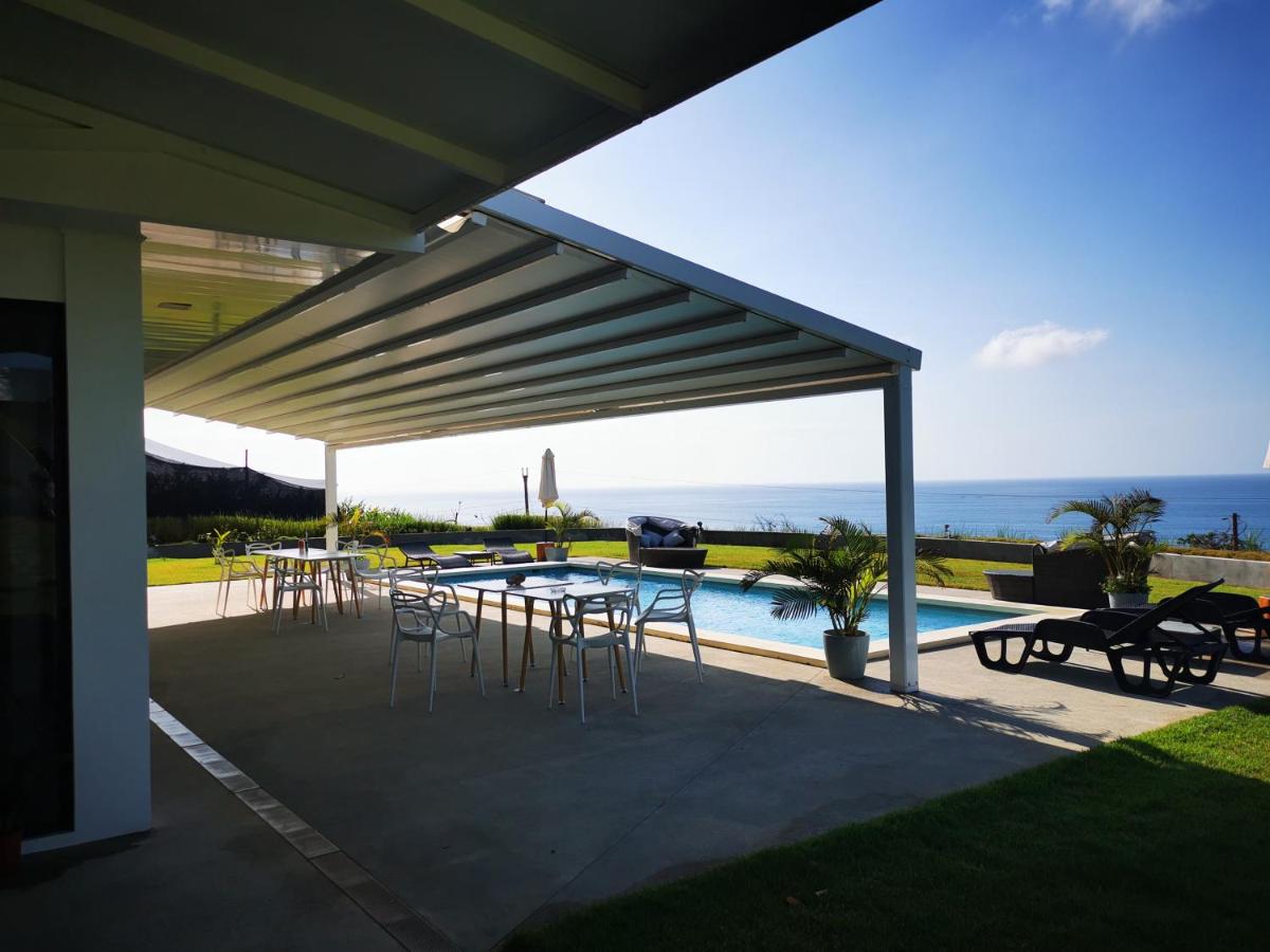 Ocean Breeze Cove - Luxury Retreat - Housity