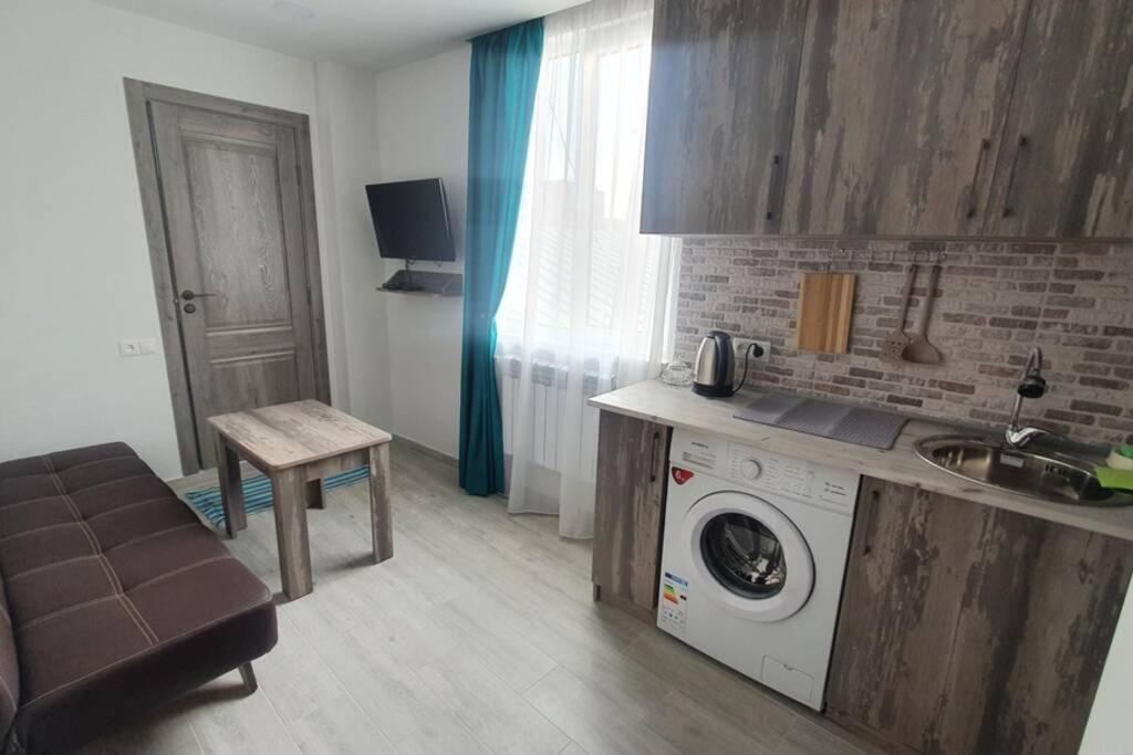 Yerevan Studio - Housity