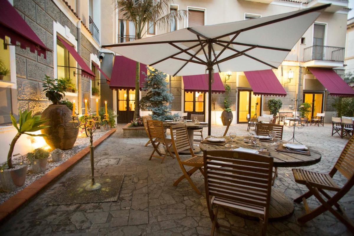 Hotel Victoria Maiorino - Housity