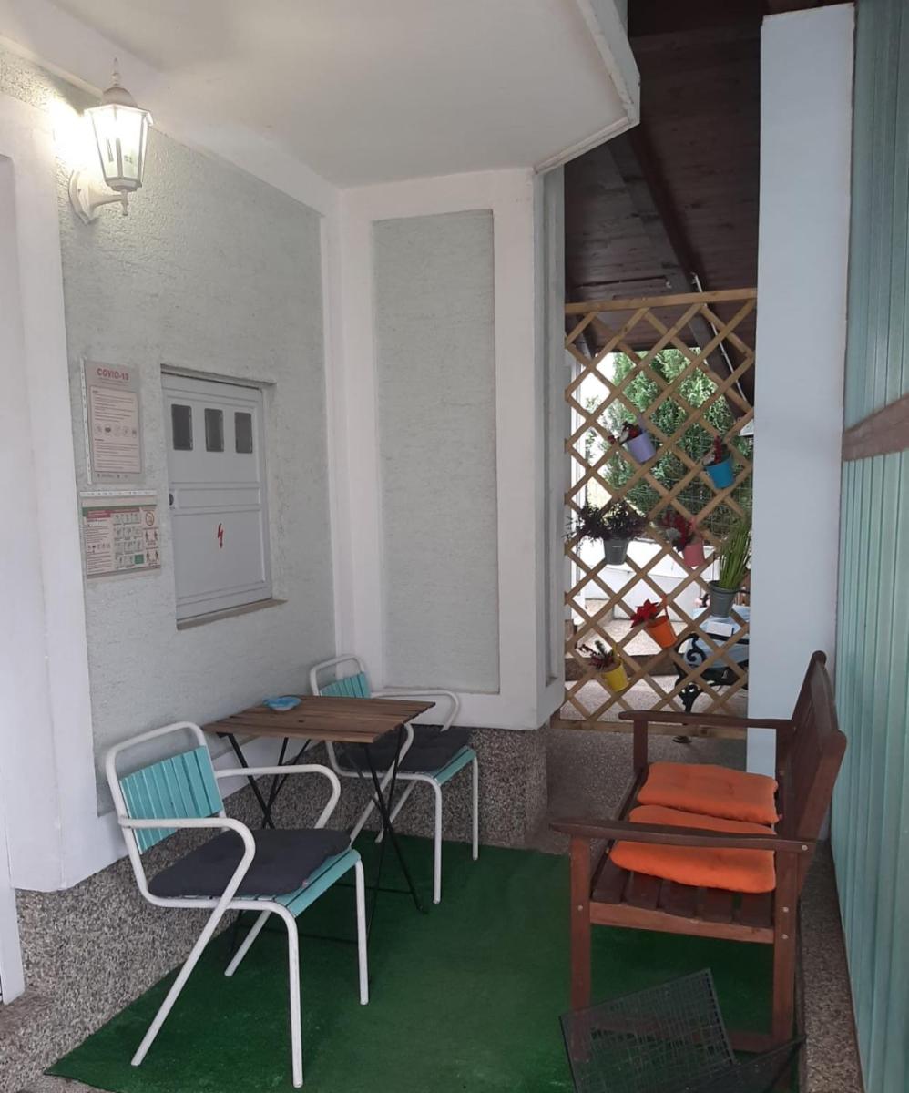 Apartment & Rooms Miboti - Housity