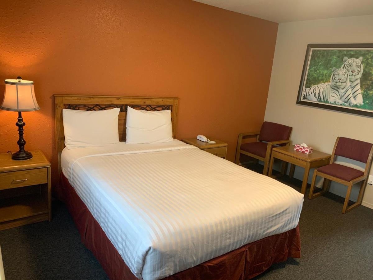 Lake Country Inn - Housity