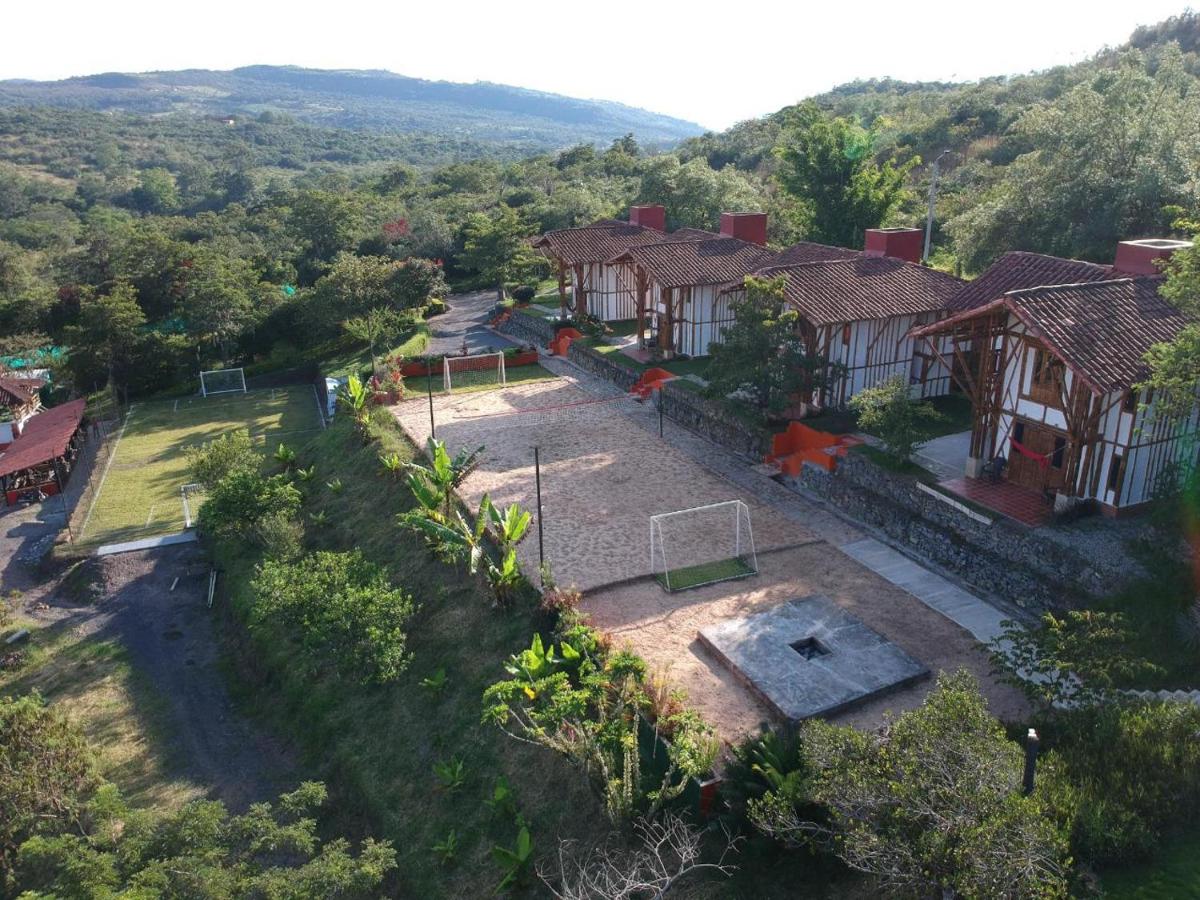 Hotel La Montoya - Housity