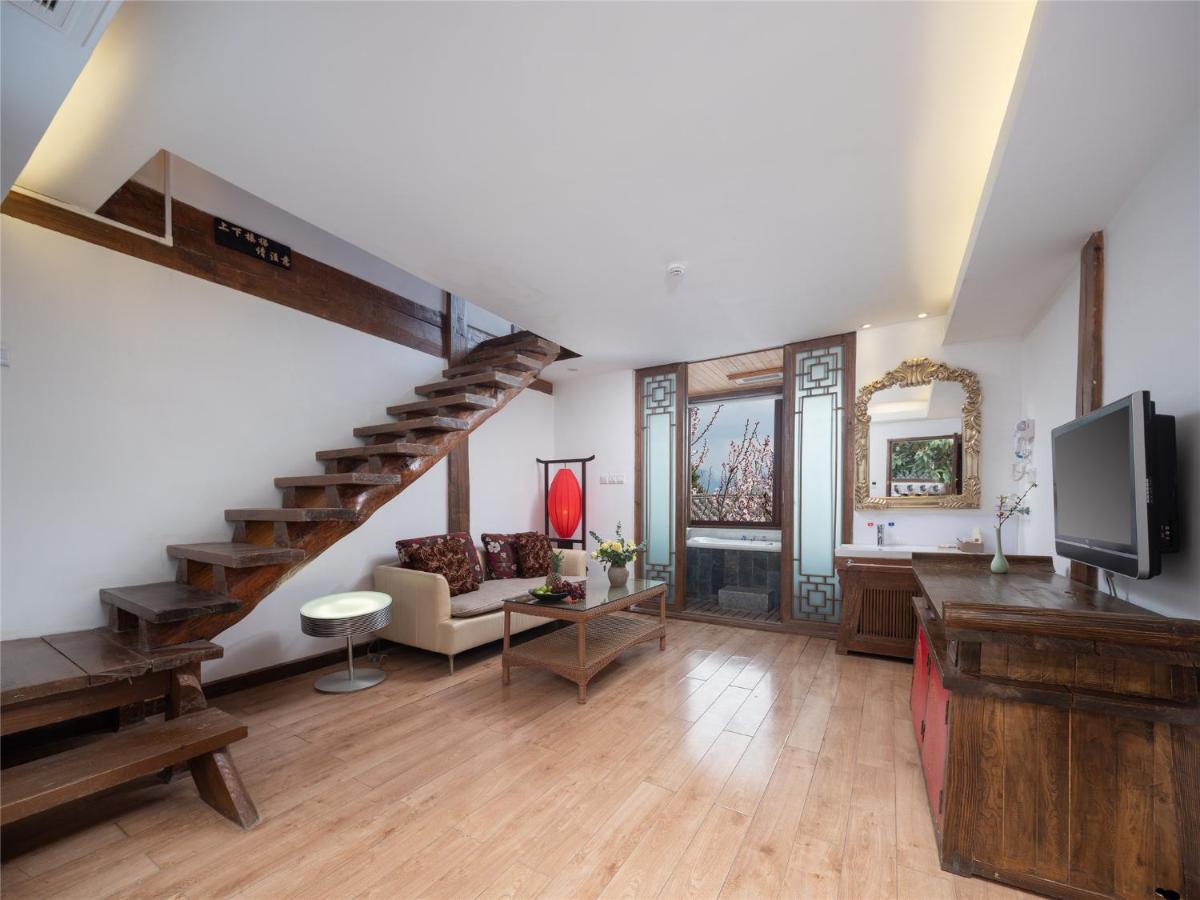 Lijiang Merry Inn - Housity