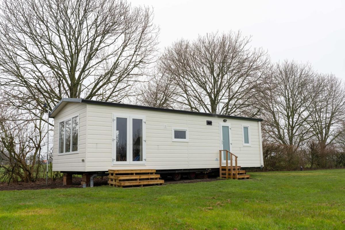 Chalets op Minicamping Dorpszicht - Housity