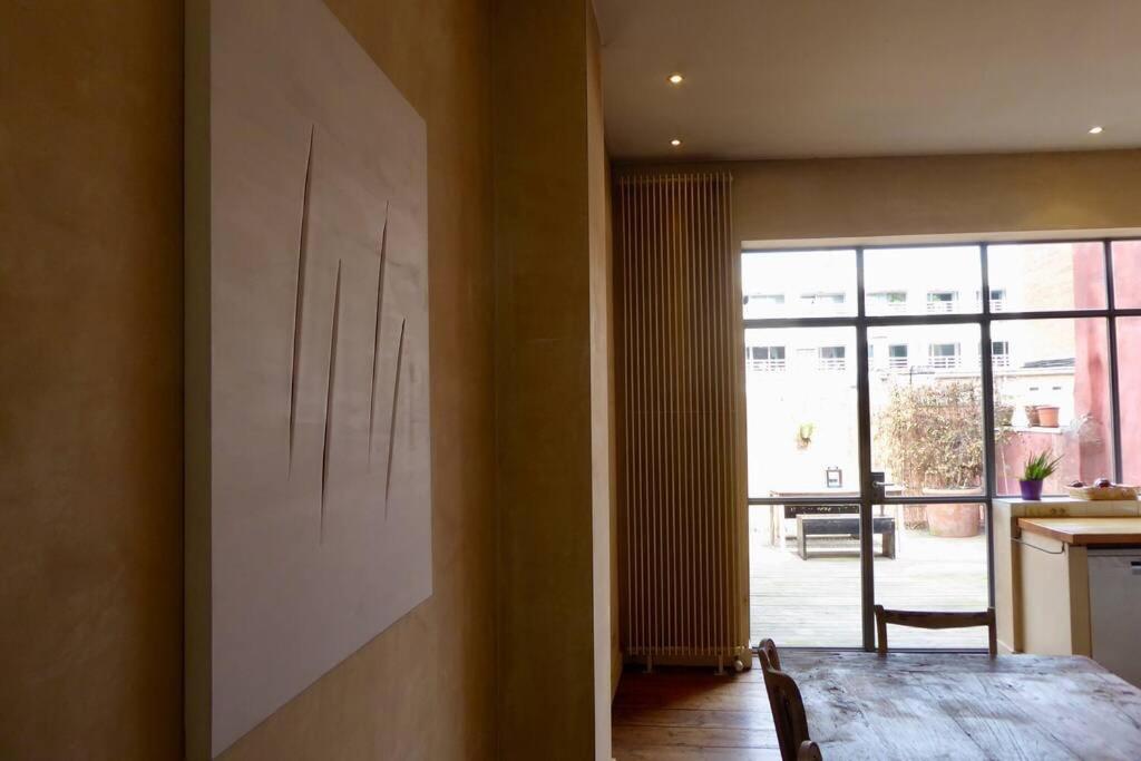 Spacious Duplex + Terrace in Ghent. Top Location! - Housity