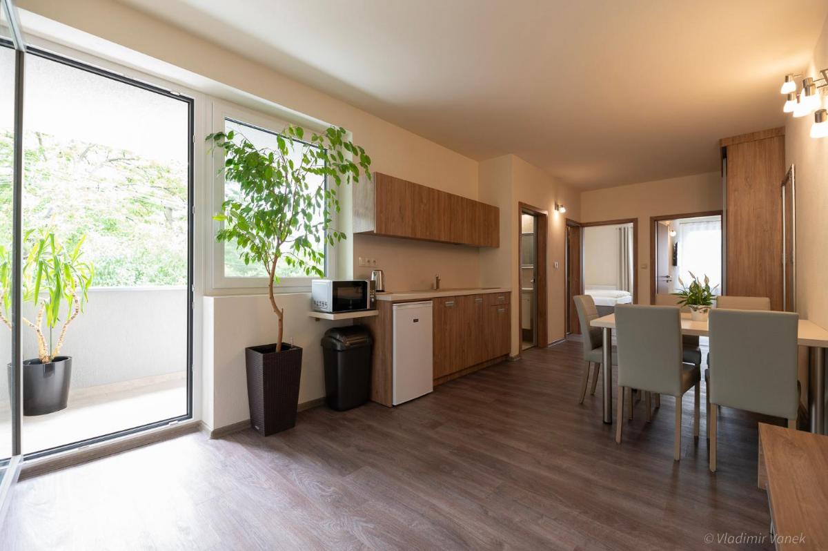 Apartmány I - KAfe Bojnice - Hizvo