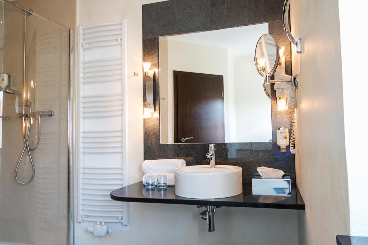 AKZENT Hotel Laupheimer Hof - Housity