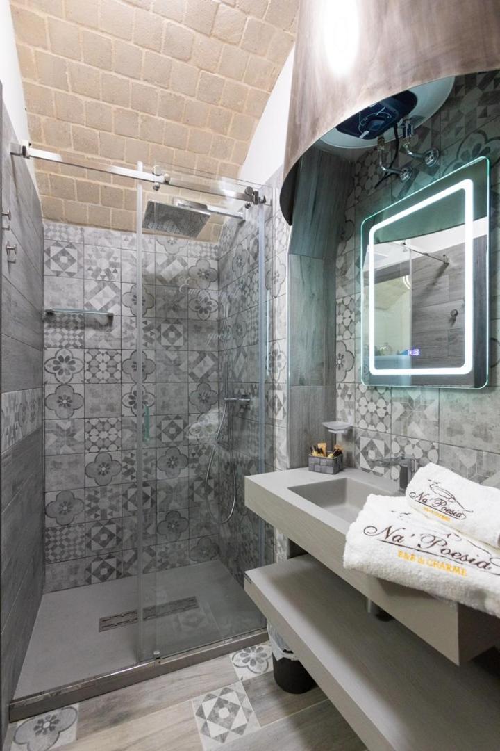 Suite Na' Poesia Santa Chiara ZTL - Housity
