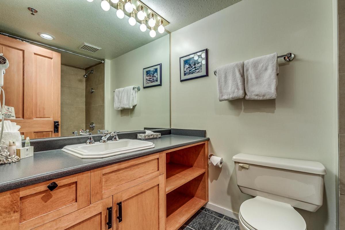 Greystone Lodge 401 Ski-in Out - Housity