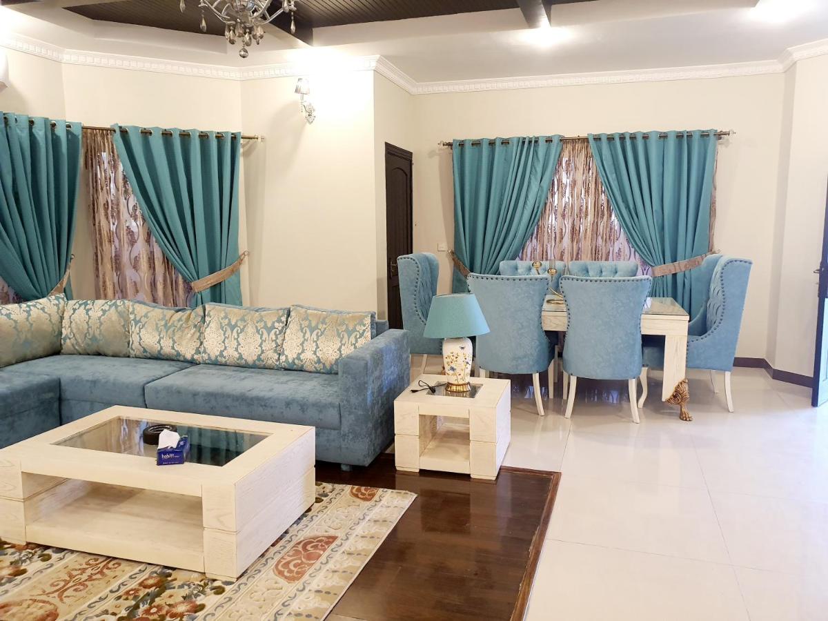 Royal Villa F-10/2 - Housity