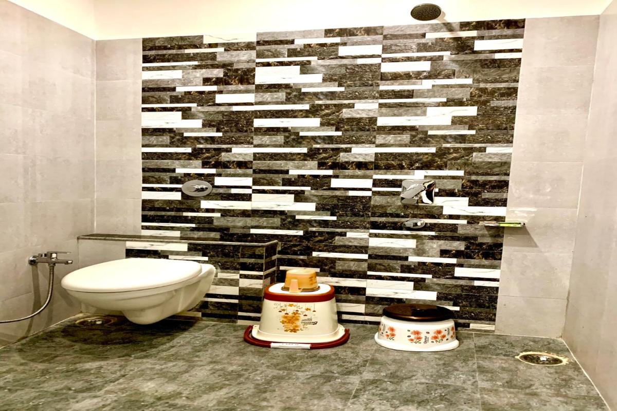 Hotel Anmol Era - Housity
