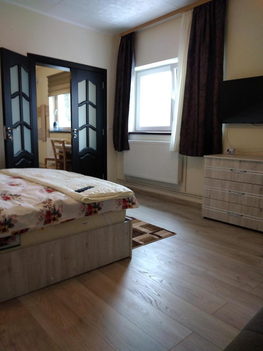 FLORI'S Apartment - Housity
