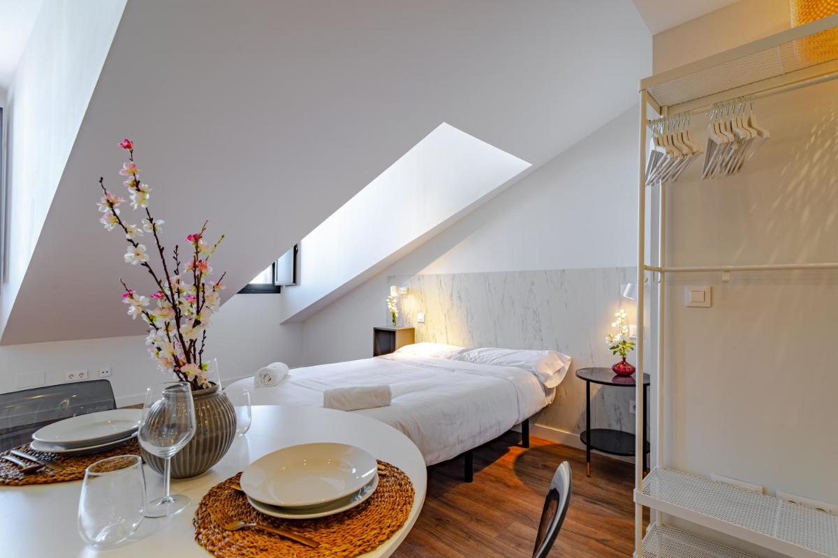 Plaza Mayor Apartamentos 13 - Housity
