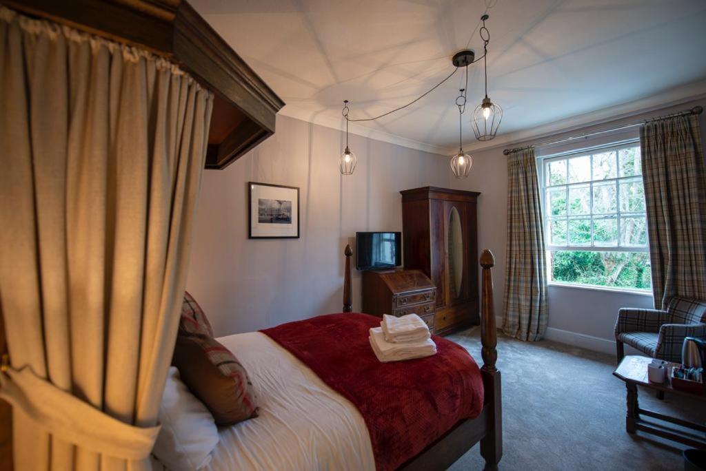 The Leicester Arms - Housity