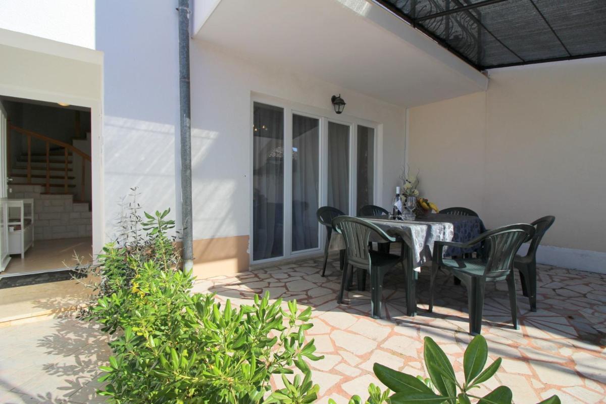 Holiday house Anamaria - Hizvo