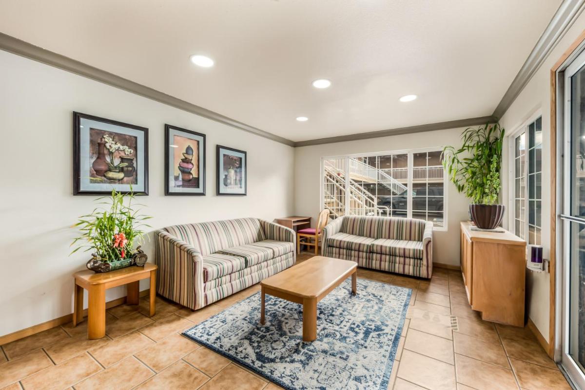 Americas Best Value Inn - Ukiah - Housity