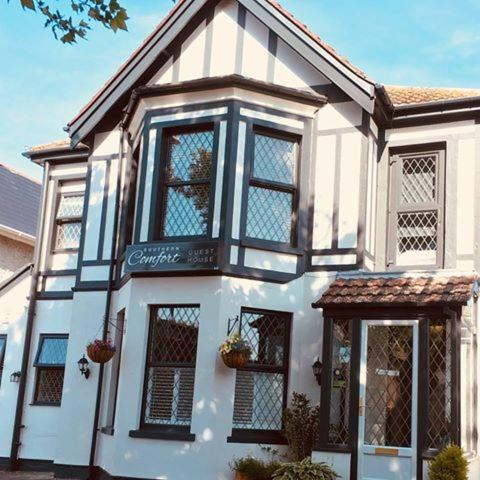 Southern Comfort Guest House - Housity