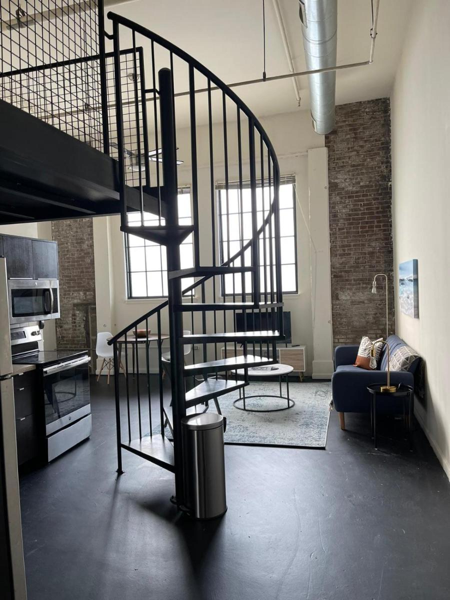 Classic Downtown Louisville Lofts - Housity