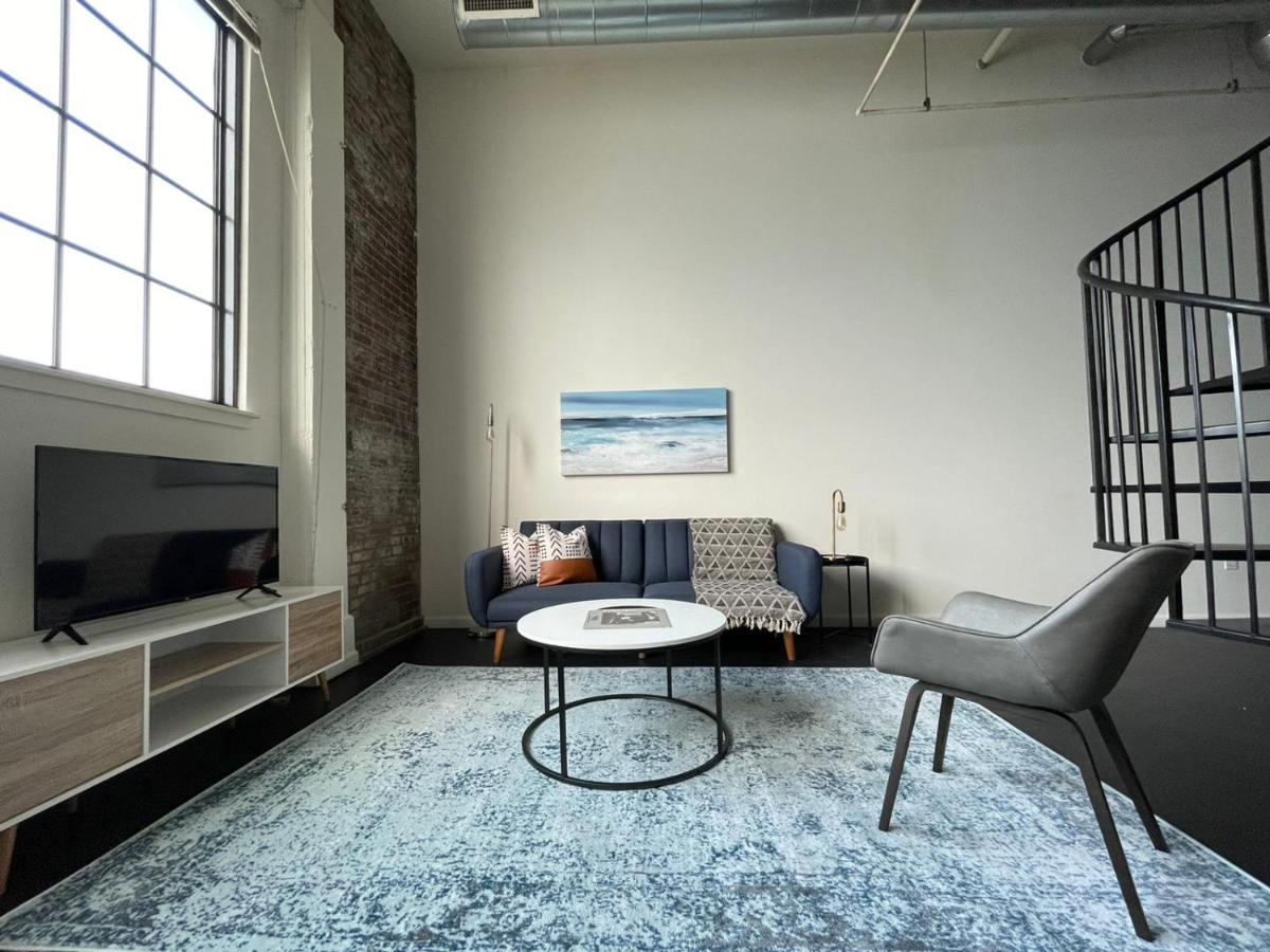 Classic Downtown Louisville Lofts - Housity
