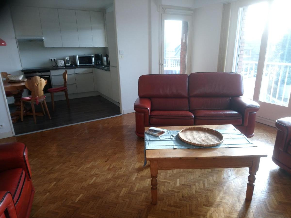 OPALINE T3 lumineux avec patio et parking privé - Housity