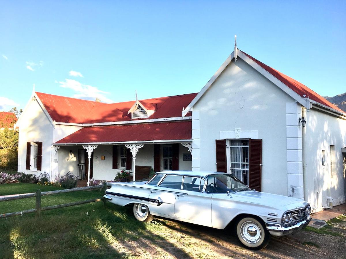 John Montagu Accommodation - Housity