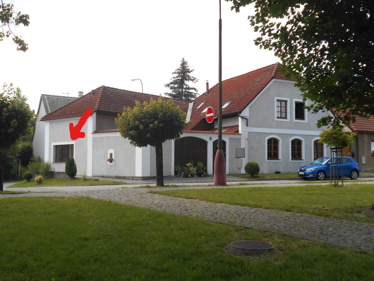 Apartmán Pod Hradem - Housity