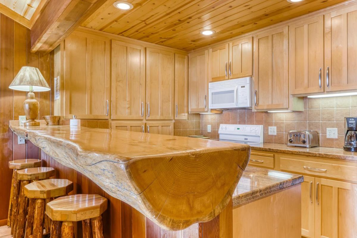Lake Tahoe Oasis Views - Housity