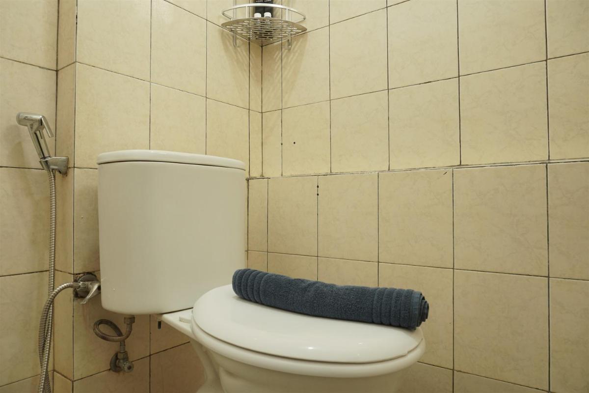 Comfort and Strategic Studio Apartment Margonda Residence 2 near UI By Travelio - Housity