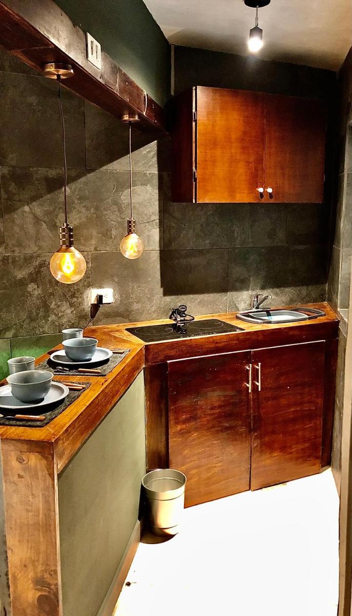 Zyan Rooms - Hizvo