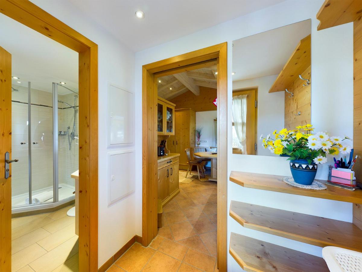 Tiny-Chalet - Housity