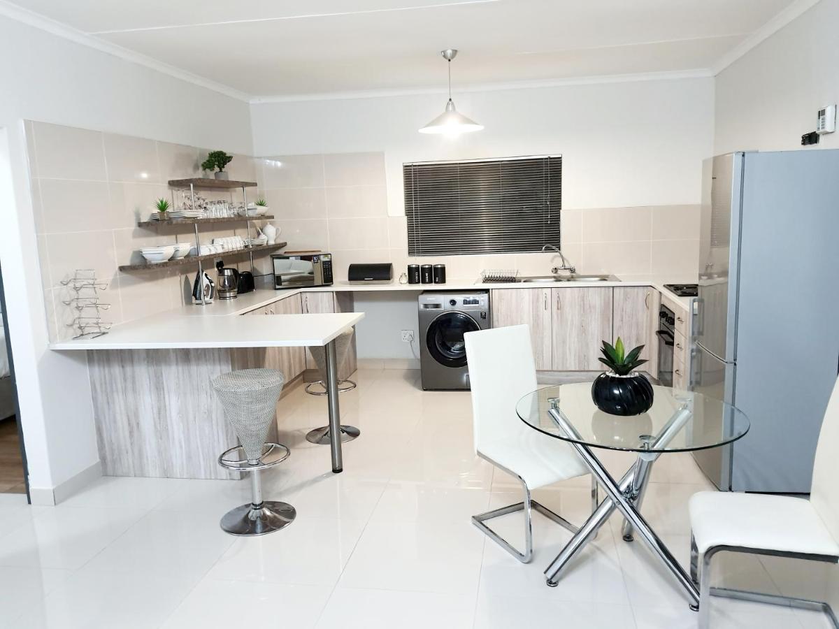 Suitetrails - NST City Apartments @ Casalinga Villa