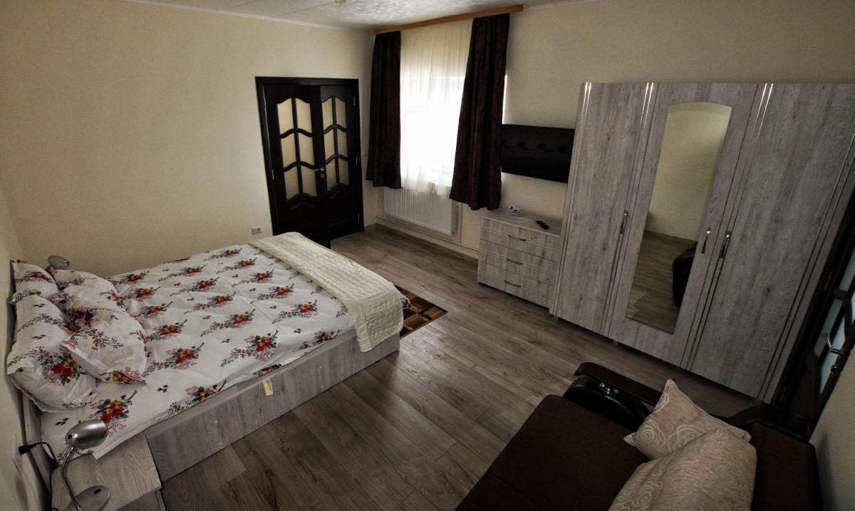 FLORI'S Apartment - Housity