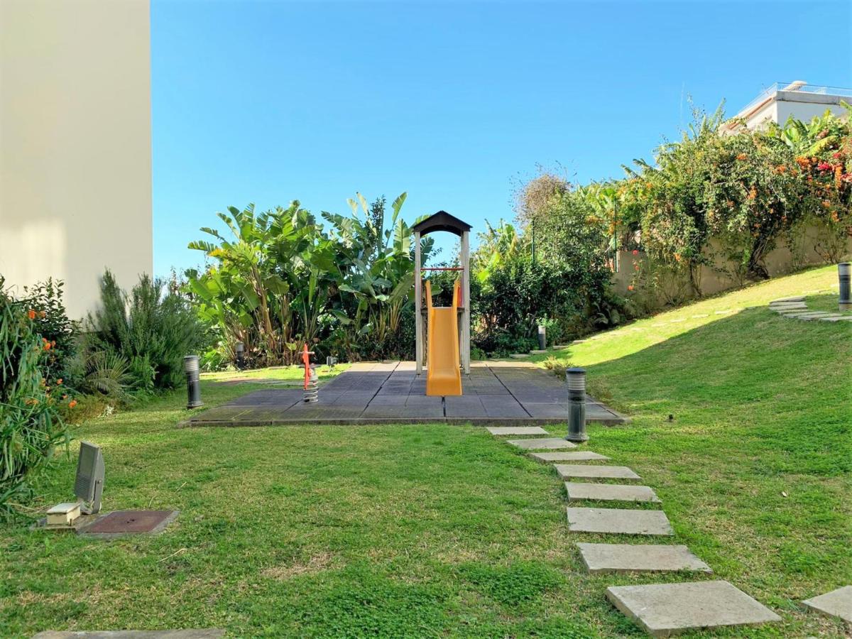 Charming Calheta Plaza Penthouse - Housity