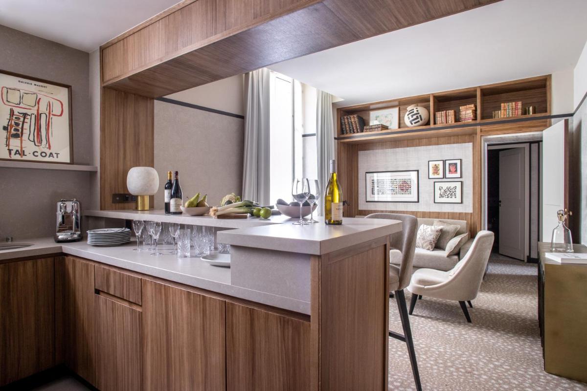 Cuisine ou kitchenette dans l'établissement Esprit Saint Germain