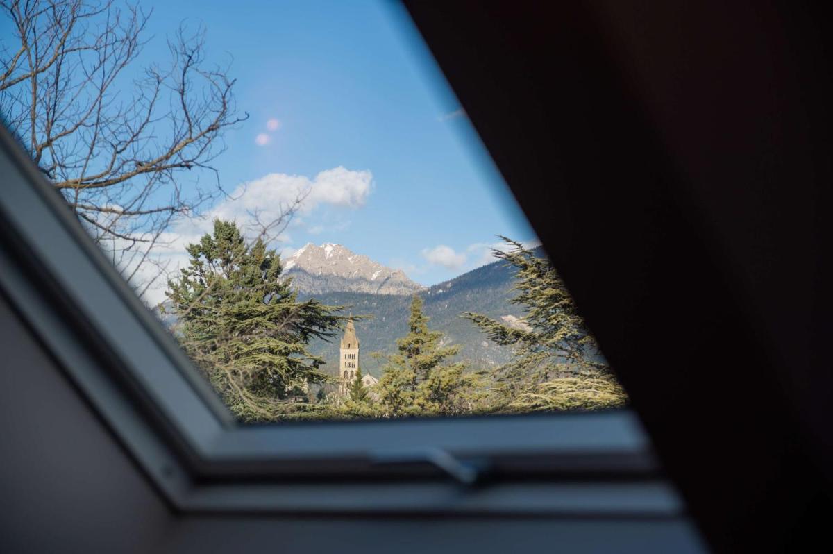 Vue générale sur la montagne ou vue sur la montagne depuis l'hôtel