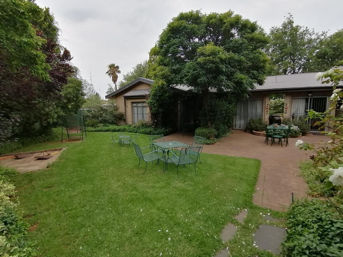 Dias Guest House - Housity