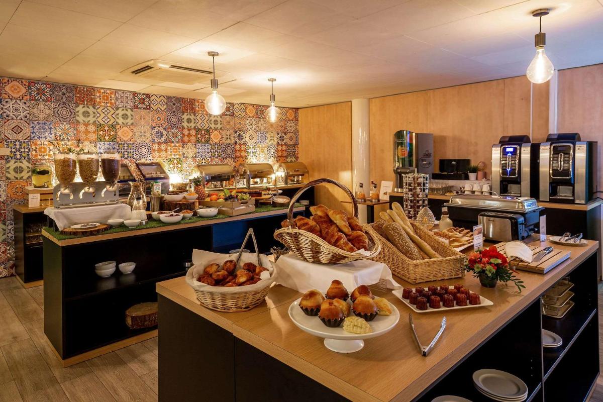 Nourriture dans l'hôtel ou à proximité