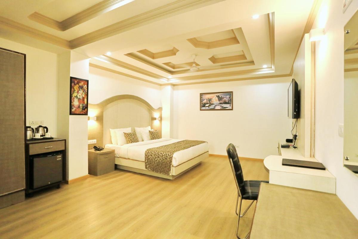 Crown Plaza Residency - Housity